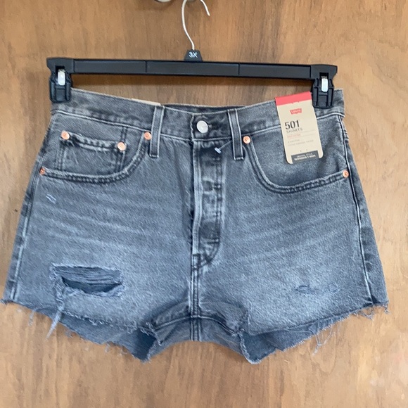 Relisted Levi’s distressed high rise 501 jean cotton denim short cutoff vibe 30 - Picture 8 of 16